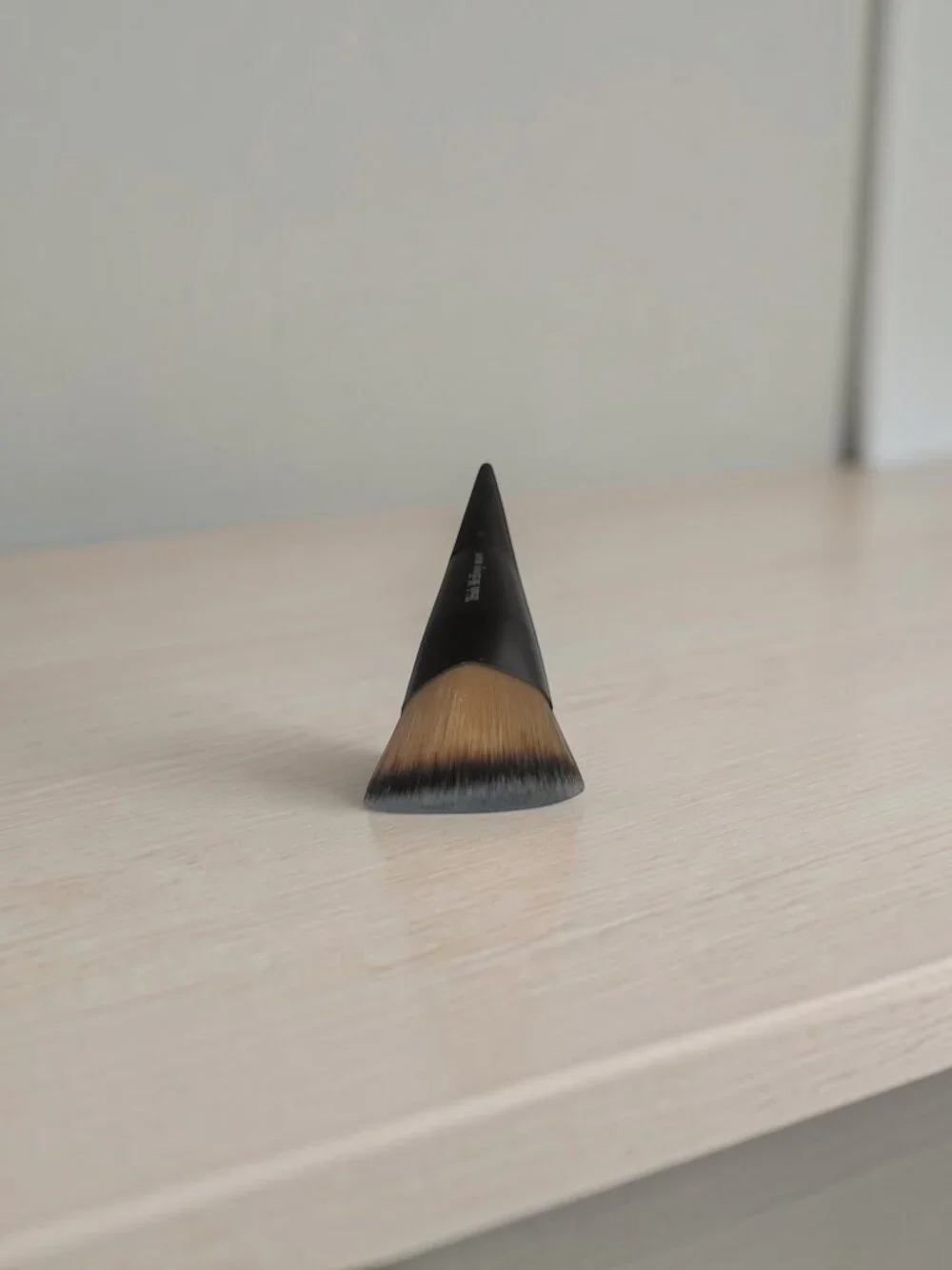 Trish McEvoy 300 Large Precision Brush, New in Original Condition